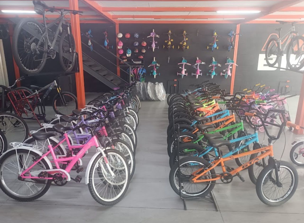 Setor de bicicletas infantis dentro da M.A Bike